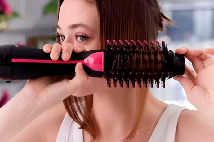 posso-usar-escova-secadora-com-cabelo-molhado posso-usar-escova-secadora-com-cabelo-molhado